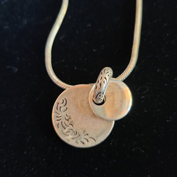 SILPADA 925 STERLING SILVER DISC CIRCLE PENDANT CHAIN NECKLACE S0959 - Picture 8 of 8